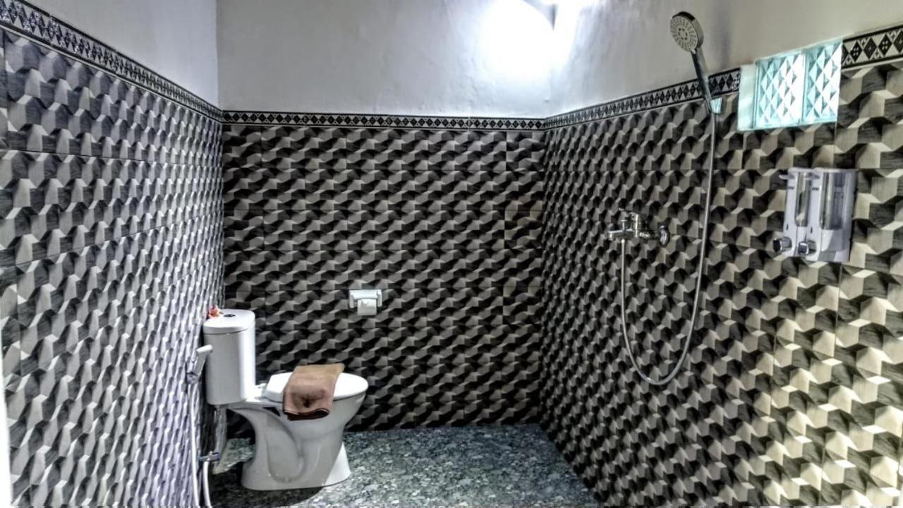 Vina Bungalow Toyapakeh Bagian luar foto