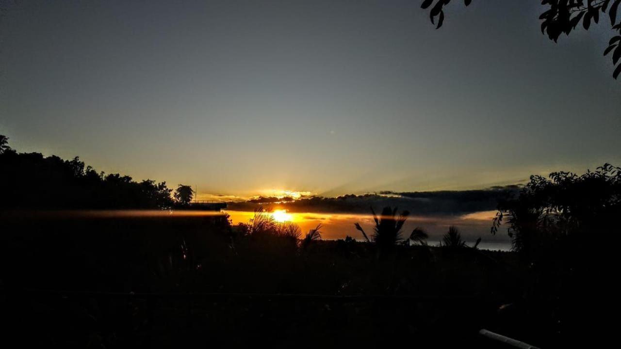 Vina Bungalow Toyapakeh Bagian luar foto